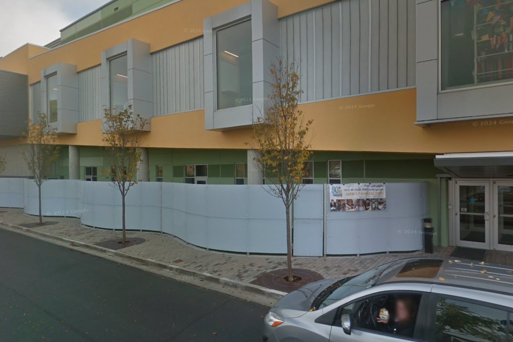 Rogers Park Montessori School