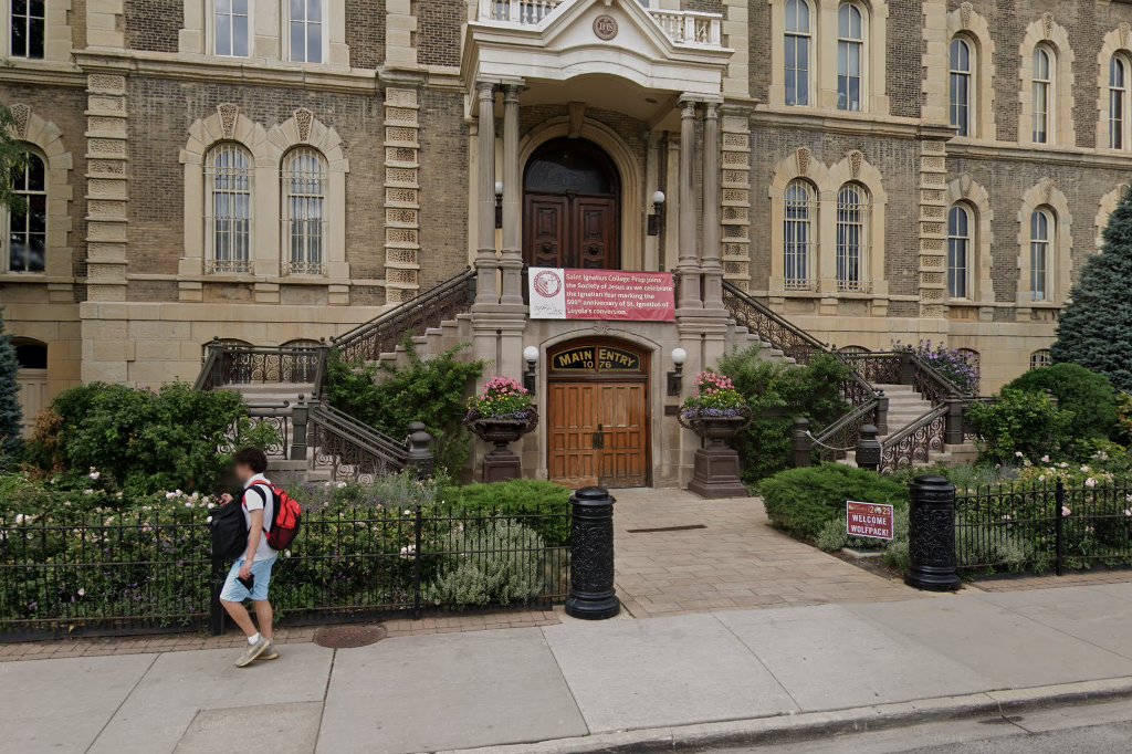 Saint Ignatius College Prep