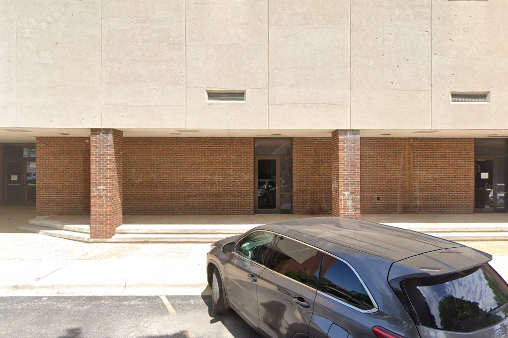 Veterans Memorial Middle School
