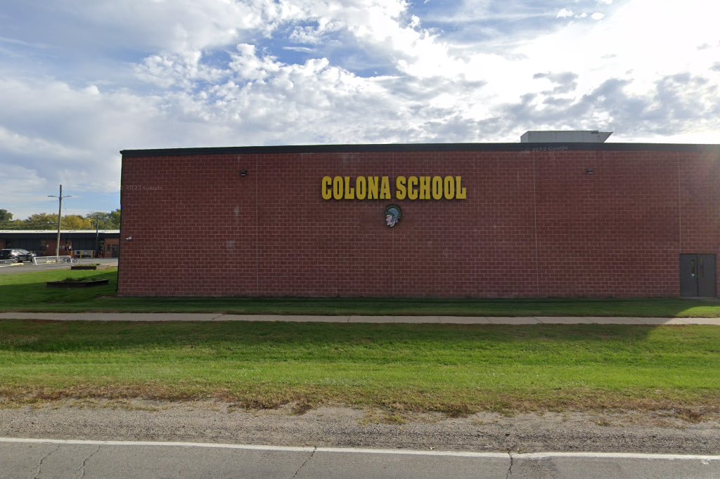 Colona Grade School