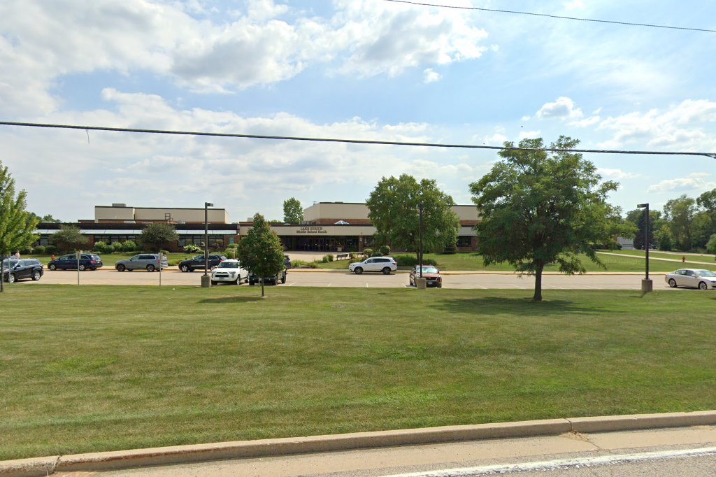 Lake Zurich Middle School - S Campus