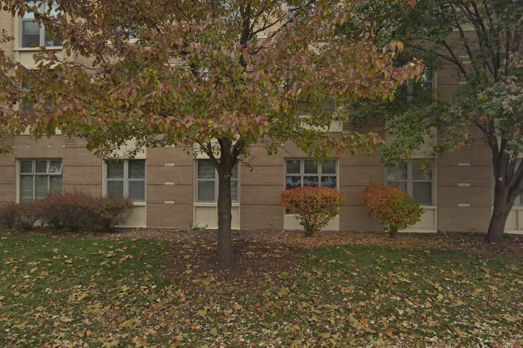 Saint Xavier University