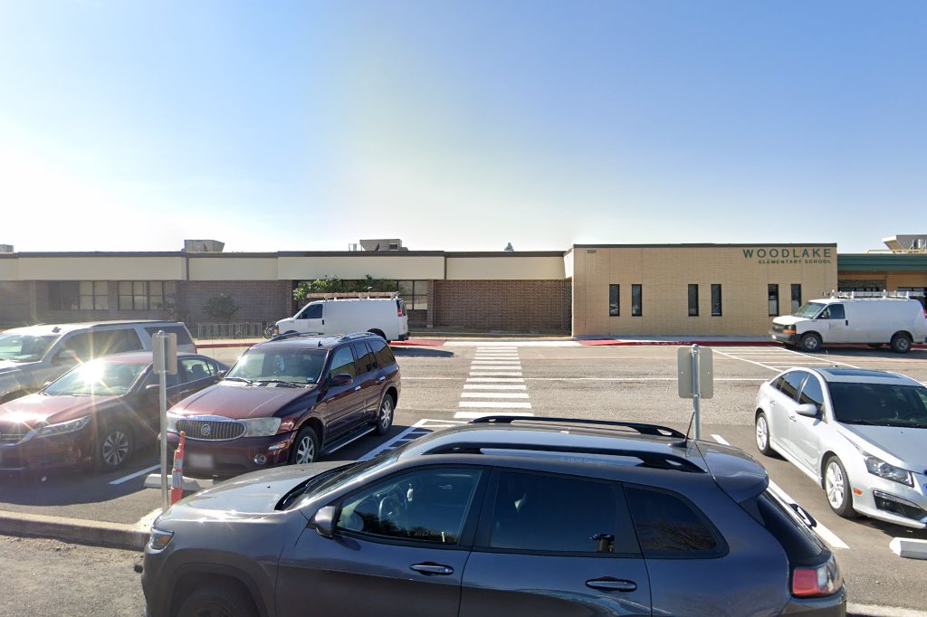 Woodlake Elementary School