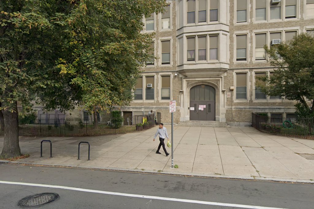 Emlen EleanoRC School