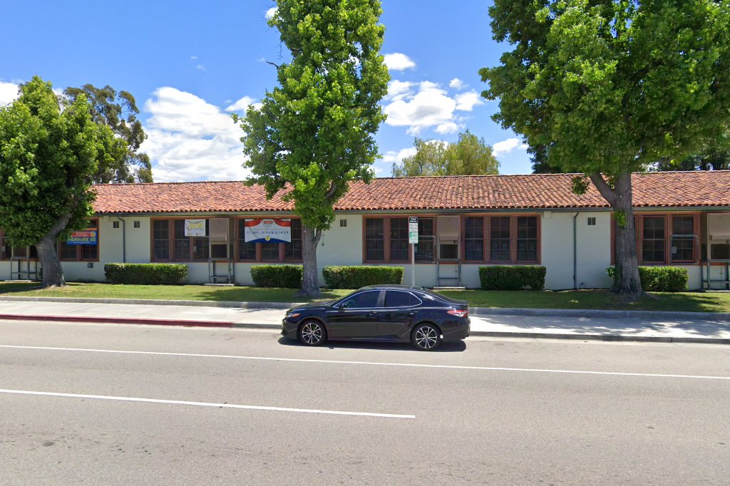 Toluca Lake Elementary School