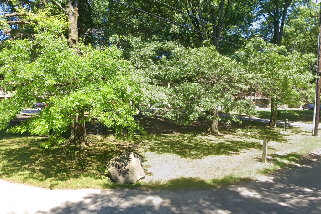 Glen Montessori School