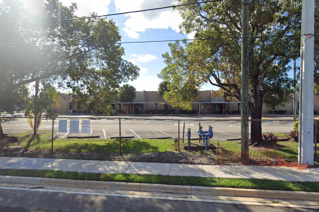 Pines Lakes Elementary School