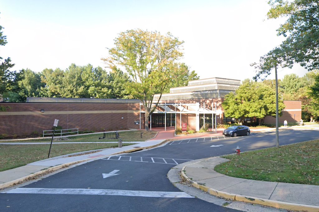 Tysons-Pimmit Regional Library