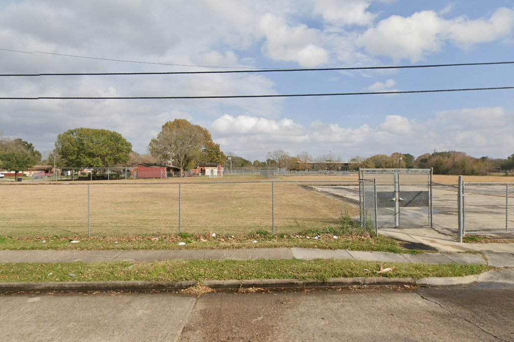 Lewis Elementary School