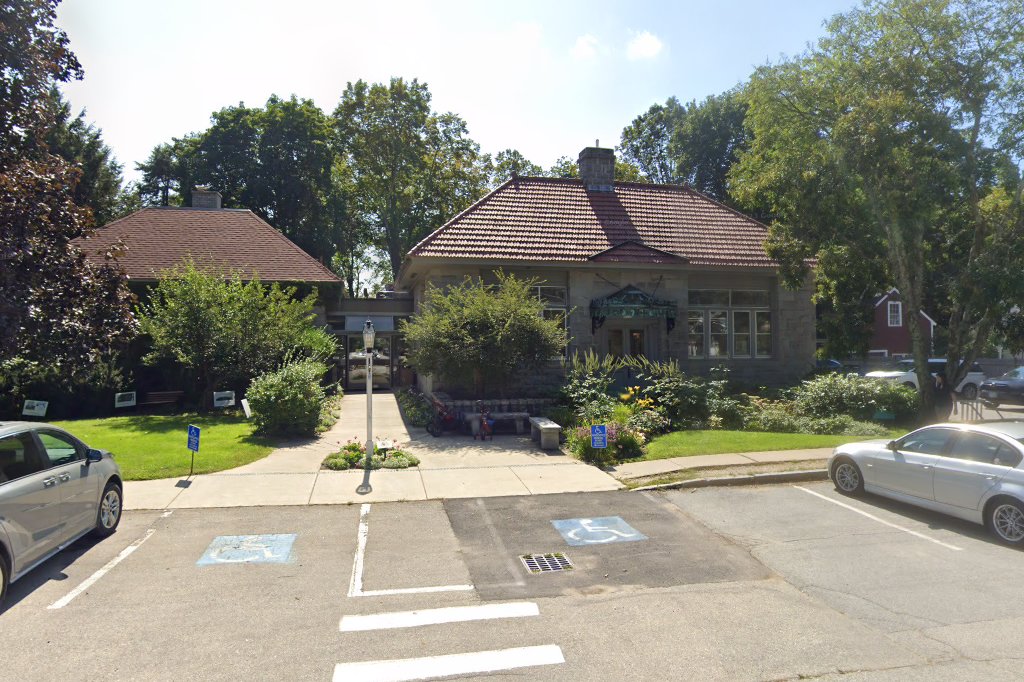 Amherst Town Library